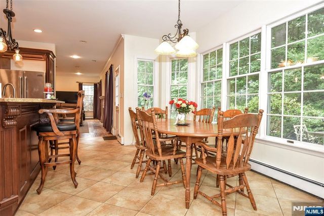 48 Ackerman Street, Waldwick, NJ 07430