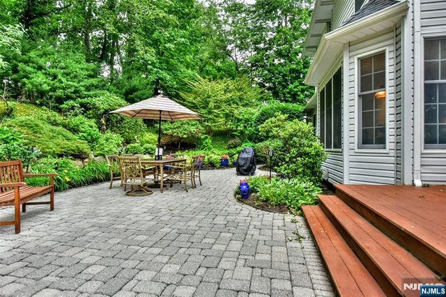 48 Ackerman Street, Waldwick, NJ 07430
