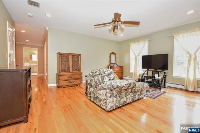 48 Ackerman Street, Waldwick, NJ 07430