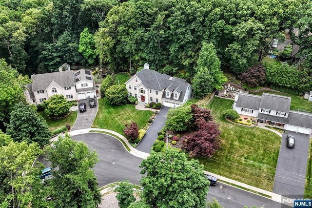 48 Ackerman Street, Waldwick, NJ 07430
