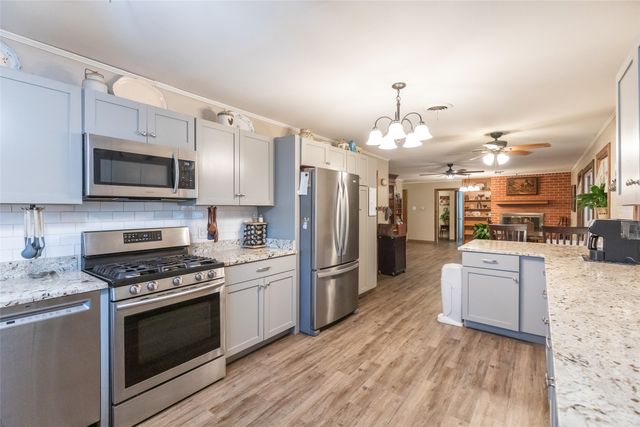 771 E 6th Street, Baird, TX 79504