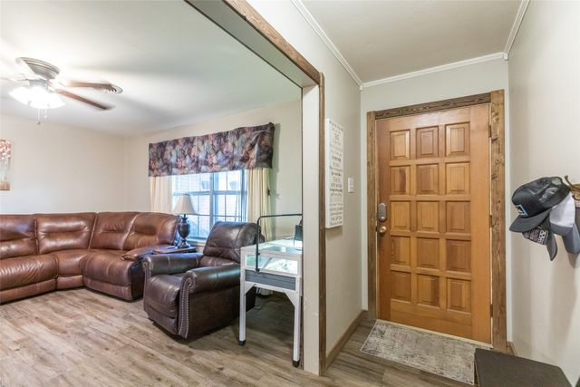 771 E 6th Street, Baird, TX 79504