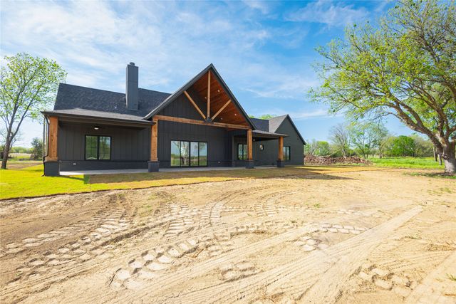 4863 County Road 1098, Celeste, TX 75423