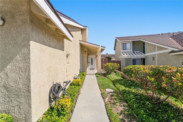 16722 Shinedale Drive, Canyon Country, CA 91387