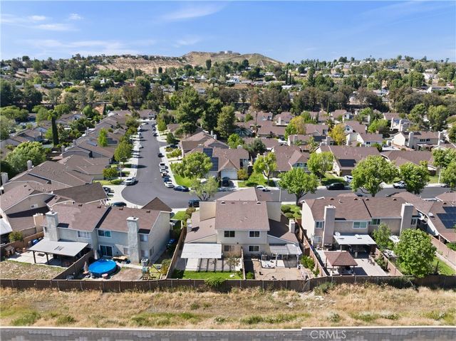 16722 Shinedale Drive, Canyon Country, CA 91387