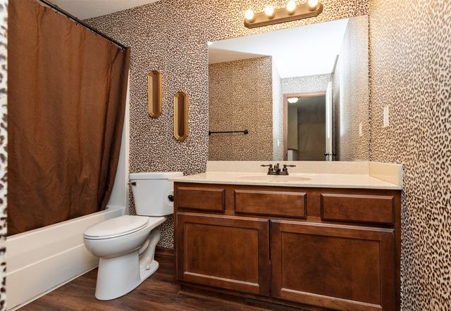 4205 147th Street, Urbandale, IA 50323