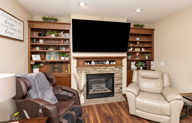 4205 147th Street, Urbandale, IA 50323