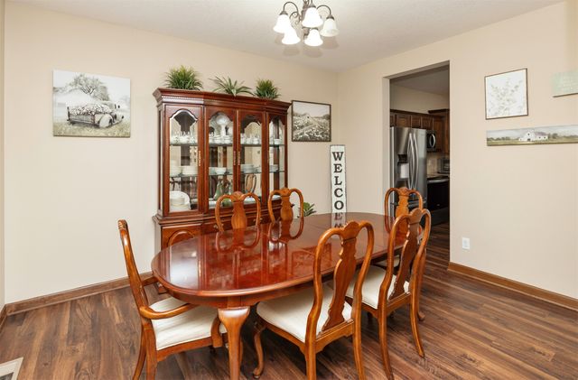 4205 147th Street, Urbandale, IA 50323