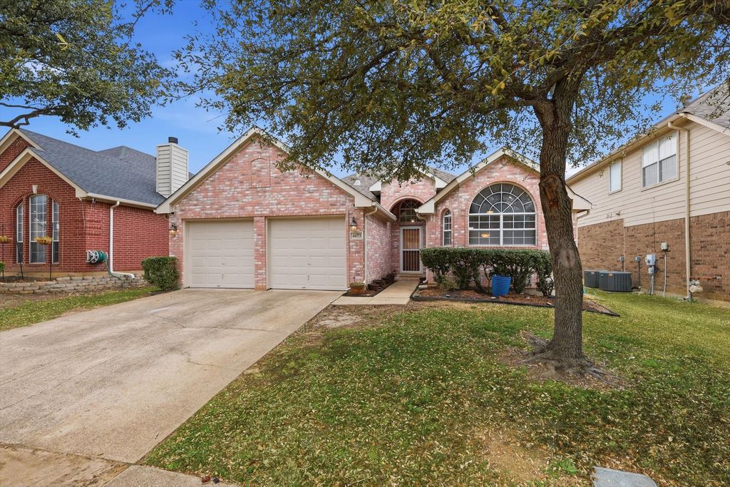 4673 Rincon Way, Fort Worth, TX 76137