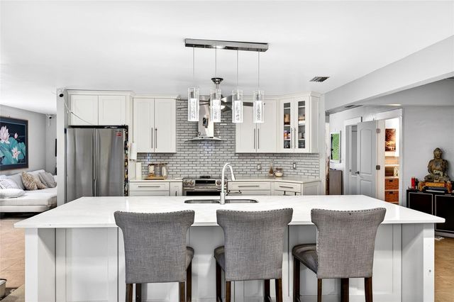 11795 SW HIGHWAY 484, Dunnellon, FL 34432