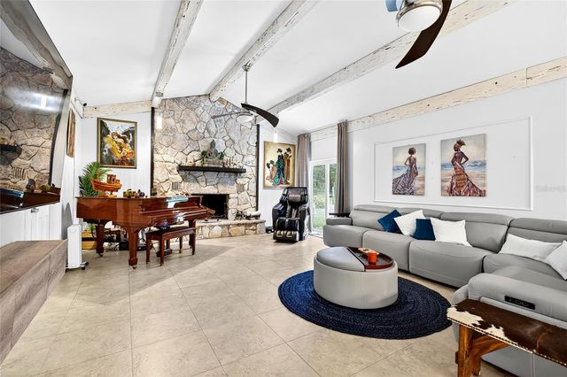 11795 SW HIGHWAY 484, Dunnellon, FL 34432