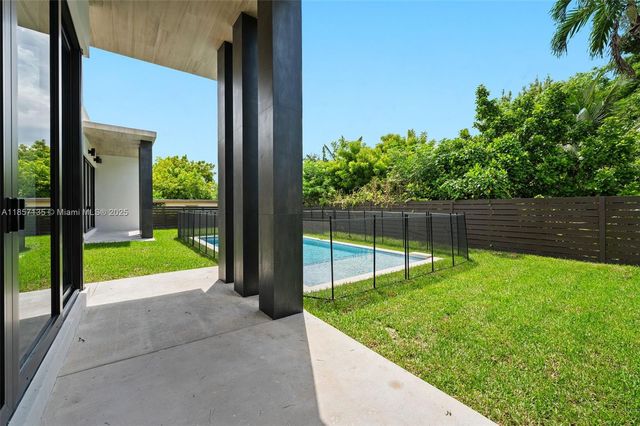 2940 SW 63rd Ave, Miami, FL 33155