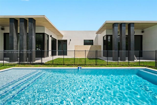 2940 SW 63rd Ave, Miami, FL 33155