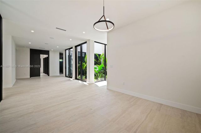 2940 SW 63rd Ave, Miami, FL 33155