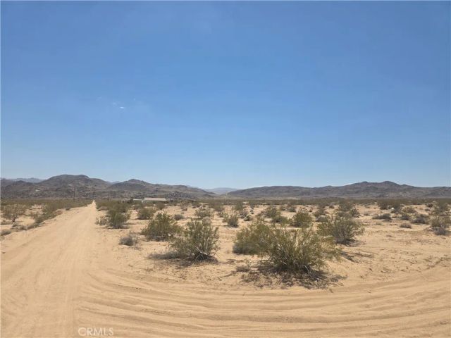 2 Mesa Verde, Joshua Tree, CA 92252