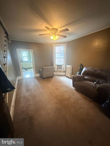 713 N CENTRE ST, Pottsville, PA 17901