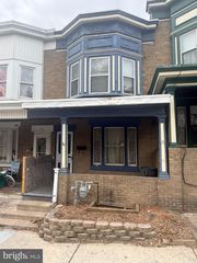 713 N CENTRE ST, Pottsville, PA 17901