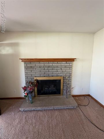 26926 Rochelle Street, Dearborn Heights, MI 48127