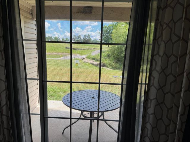 150 W Rockford Drive E2, Branson, MO 65616