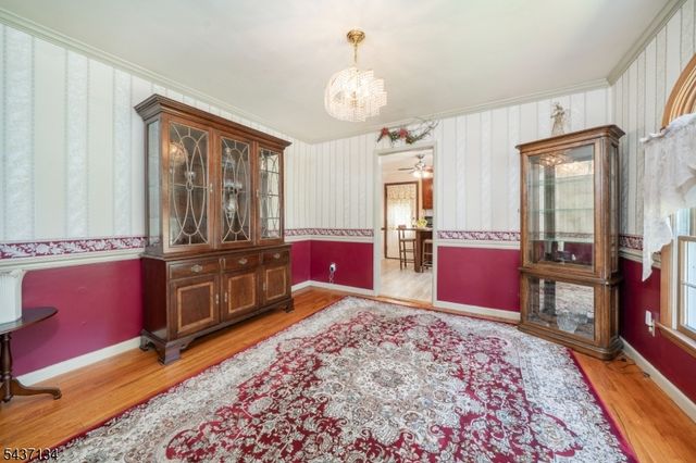 37 Holmes Oval, New Providence Boro, NJ 07974