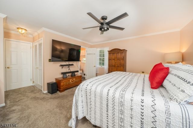 37 Holmes Oval, New Providence Boro, NJ 07974