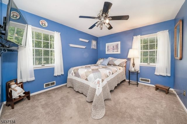 37 Holmes Oval, New Providence Boro, NJ 07974