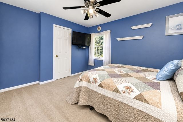 37 Holmes Oval, New Providence Boro, NJ 07974
