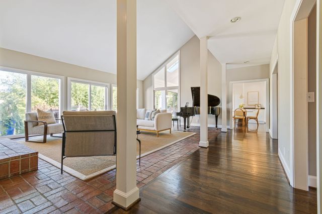 143 Prospect Hill, Nashville, TN 37205