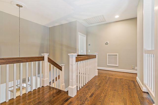 143 Prospect Hill, Nashville, TN 37205