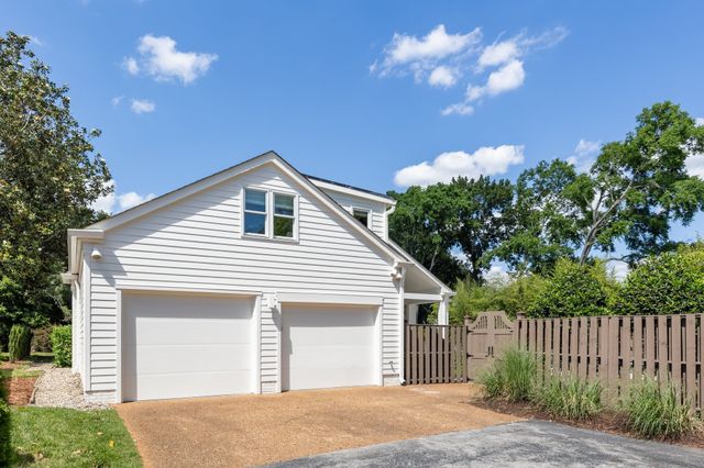 143 Prospect Hill, Nashville, TN 37205