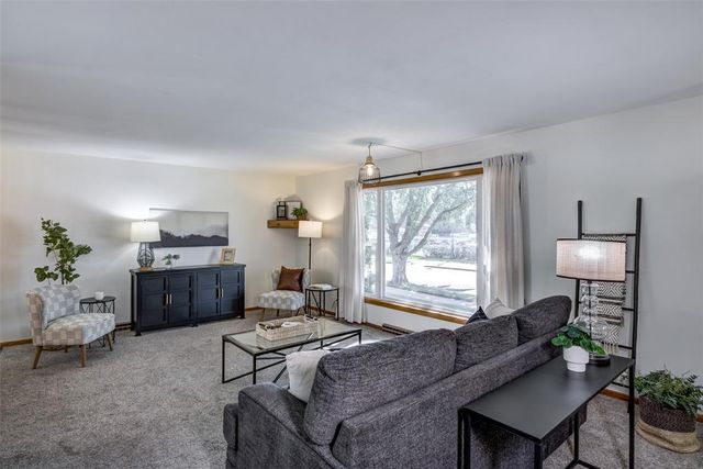 2915 Eisenhower Street, Eau Claire, WI 54701