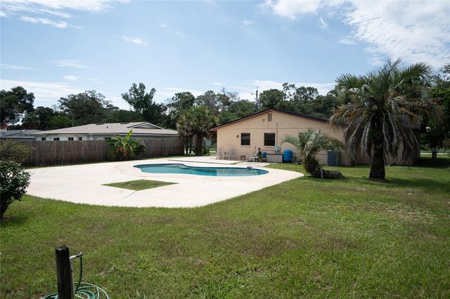 437 E OAKWOOD AVENUE, Orange City, FL 32763