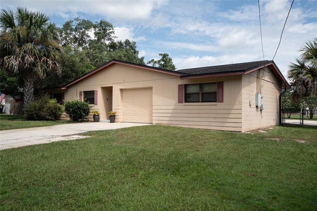 437 E OAKWOOD AVENUE, Orange City, FL 32763