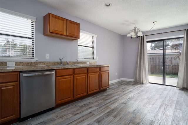 437 E OAKWOOD AVENUE, Orange City, FL 32763
