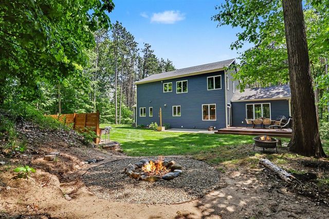 6445 68th Street, Caledonia, MI 49316