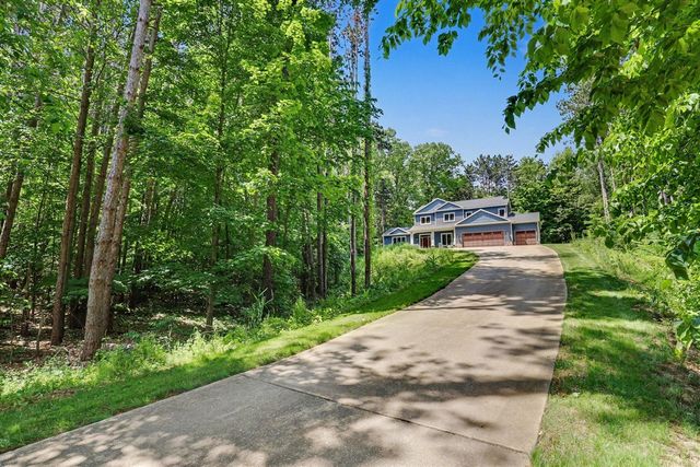 6445 68th Street, Caledonia, MI 49316