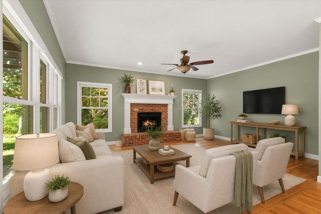 1200 DUNBAR DR, Columbia, MO 65203