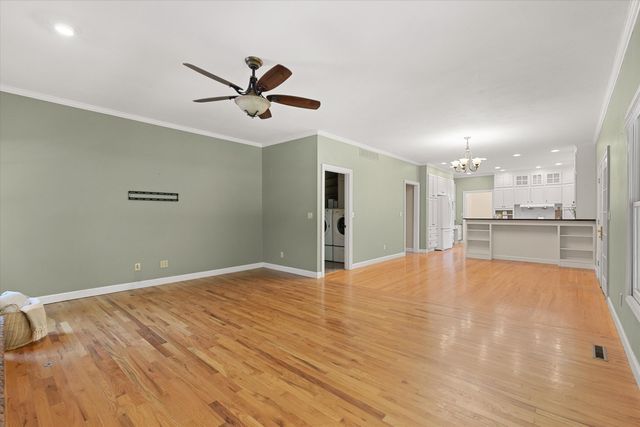 1200 DUNBAR DR, Columbia, MO 65203