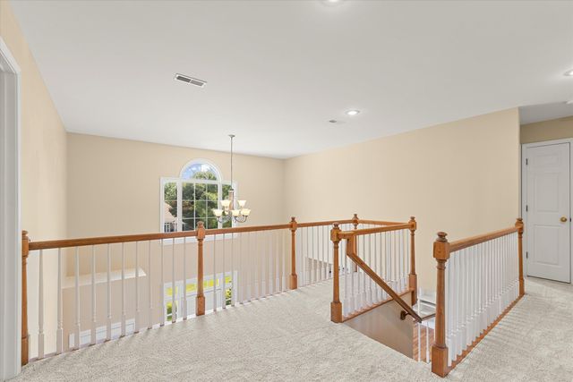 1200 DUNBAR DR, Columbia, MO 65203