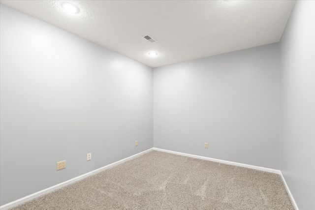 1200 DUNBAR DR, Columbia, MO 65203