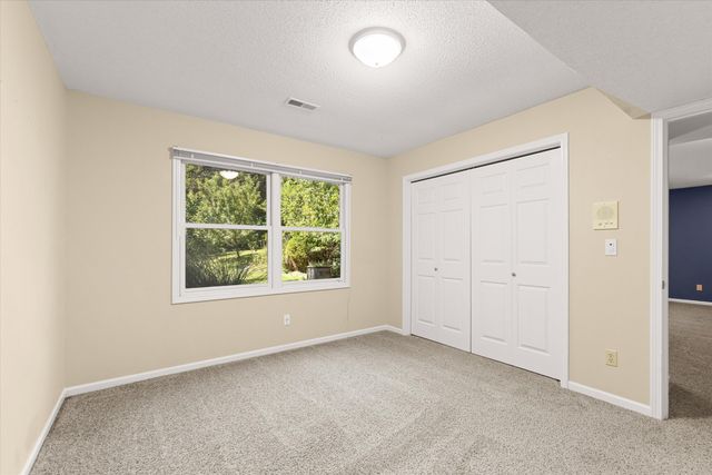 1200 DUNBAR DR, Columbia, MO 65203