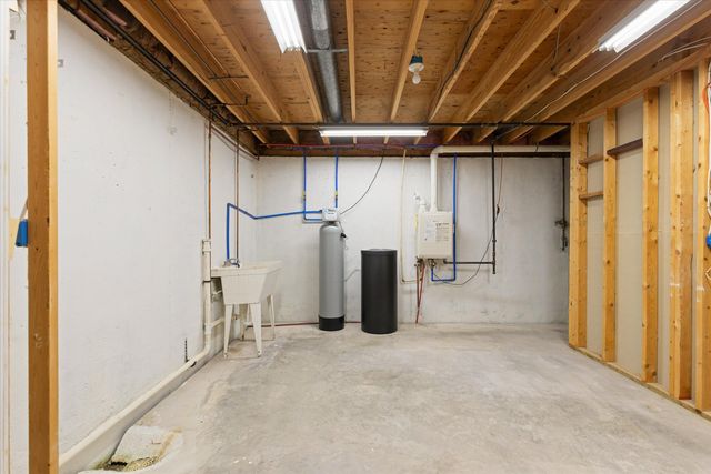 1200 DUNBAR DR, Columbia, MO 65203