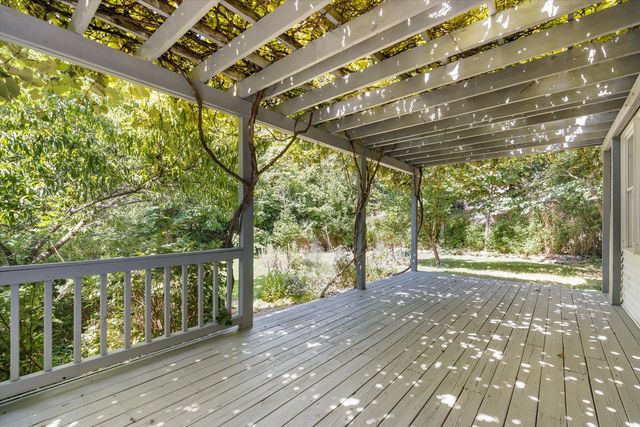1200 DUNBAR DR, Columbia, MO 65203