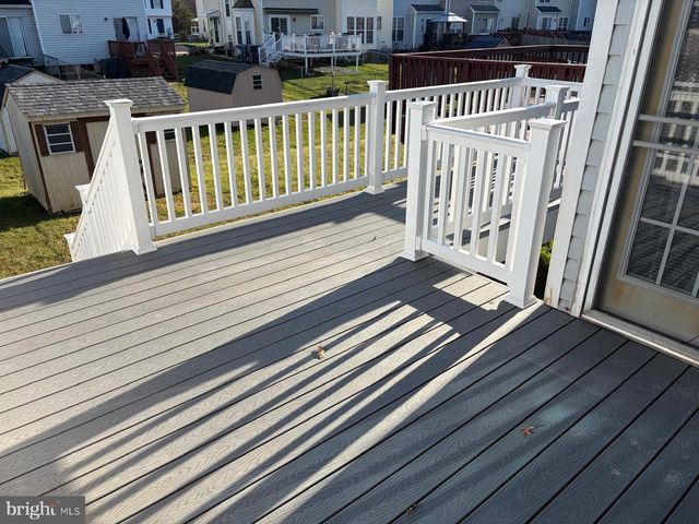 46 LISA DR, Newark, DE 19702