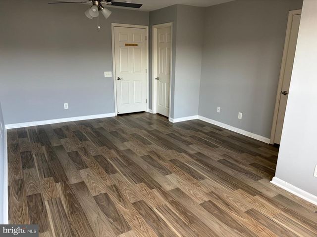 46 LISA DR, Newark, DE 19702