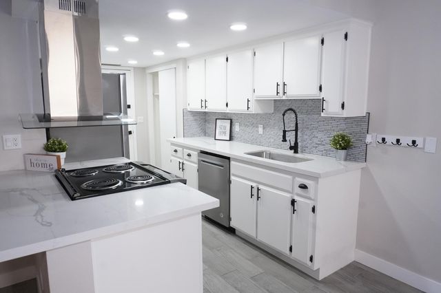 5002 E Hazel Drive Unit 2, Phoenix, AZ 85044