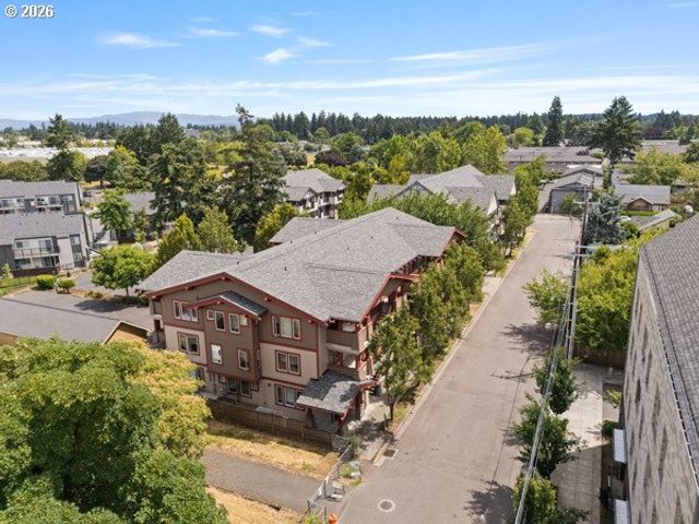 9817 Ne IRVING St 211, Portland, OR 97220