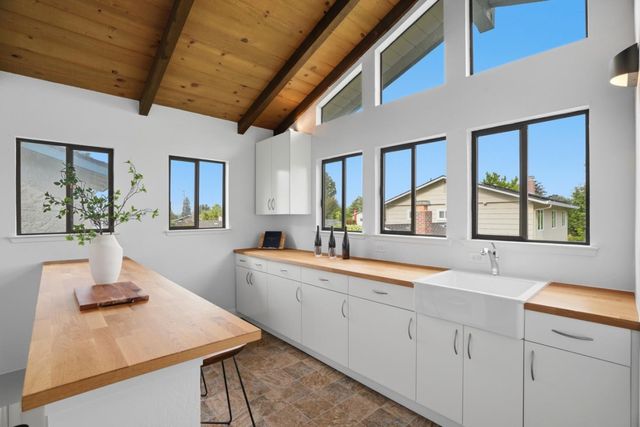 19728 Northampton Drive, Saratoga, CA 95070