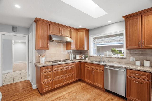 19728 Northampton Drive, Saratoga, CA 95070
