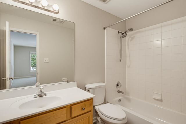 1817 LILES LN, Collierville, TN 38017
